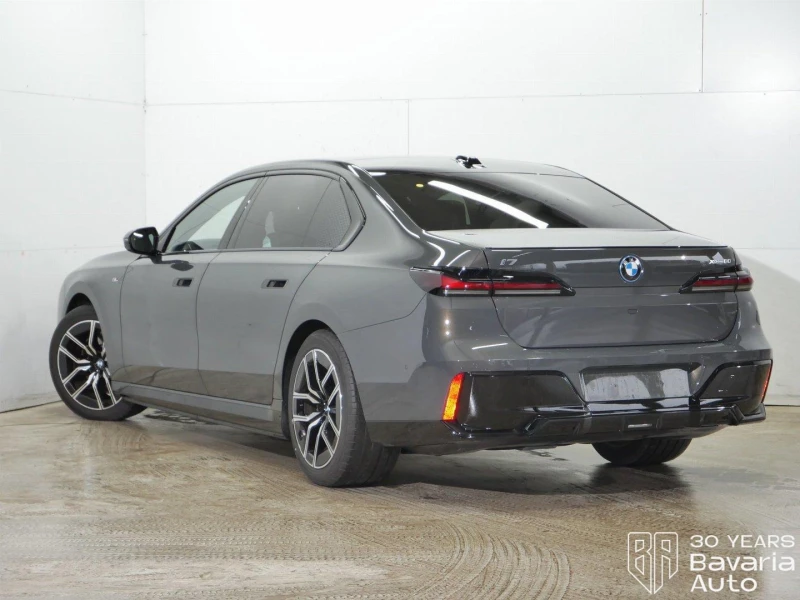 BMW i7 60 xDrive M Sport Paket, снимка 2 - Автомобили и джипове - 52833490