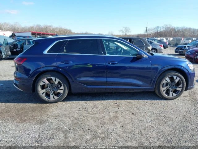 Audi E-Tron PREMIUM QUATTRO, снимка 4 - Автомобили и джипове - 53600423