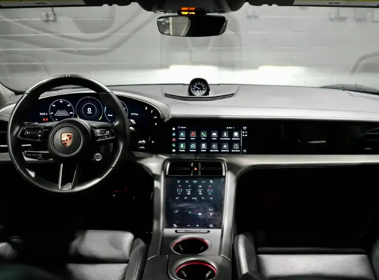 Porsche Taycan * TURBO S * CARBON * CERAMIC * , снимка 7 - Автомобили и джипове - 56285379