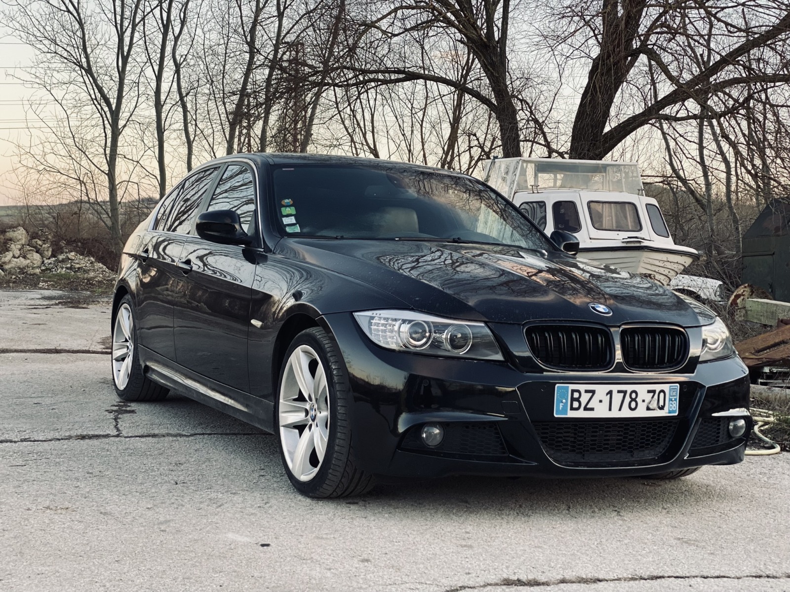 BMW 325 3.0 197кс Facelift - изображение 1