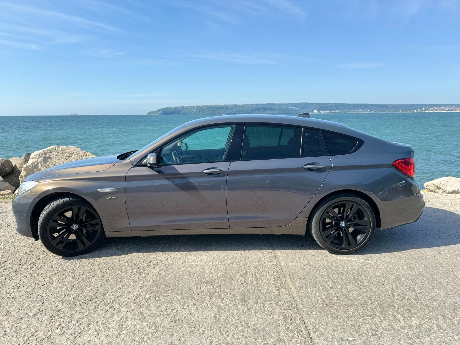 BMW 5 Gran Turismo 530d xdrive - изображение 6