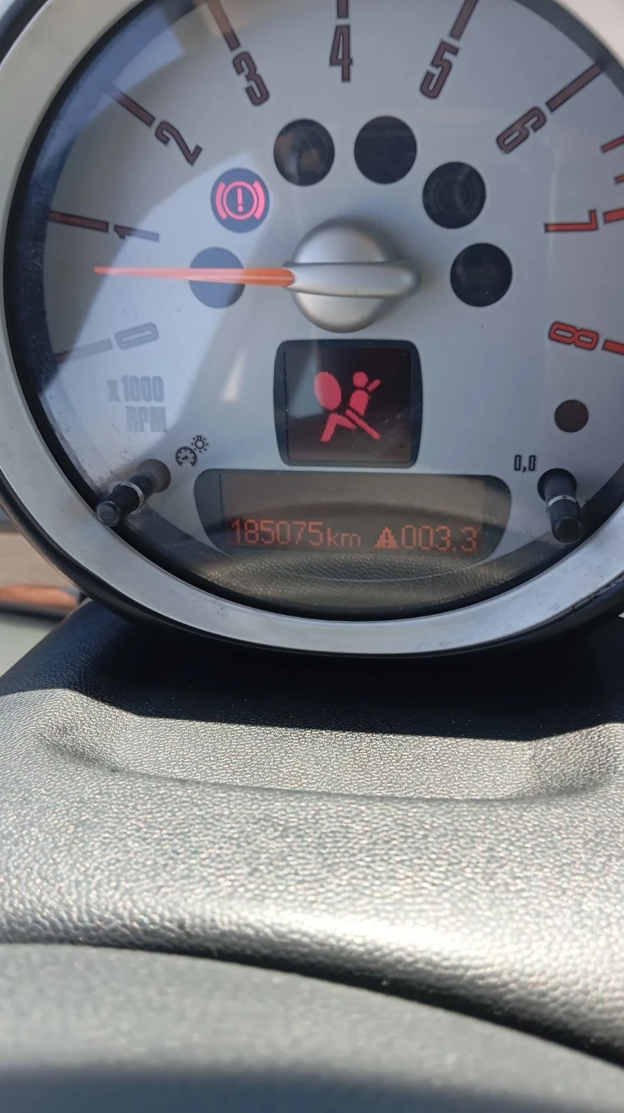 Mini Cooper 1, 4 бензин , 95 к.с. - изображение 3