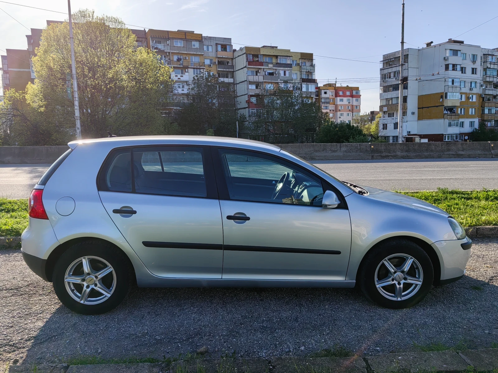 VW Golf 1.9tdi 105ps Navi - изображение 4