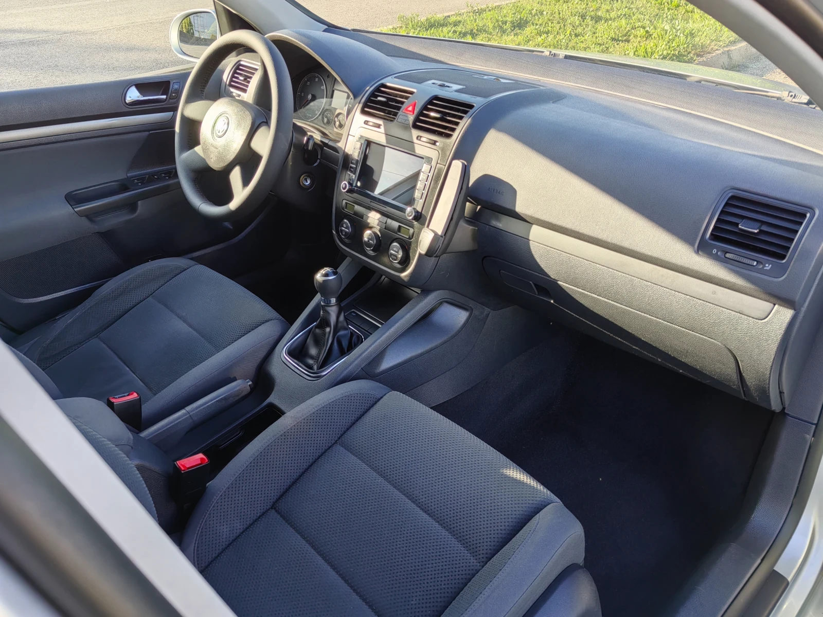 VW Golf 1.9tdi 105ps Navi - изображение 9