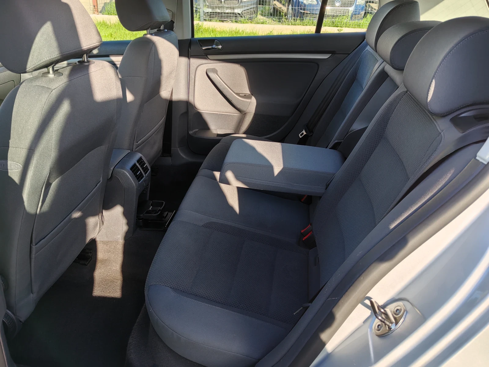 VW Golf 1.9tdi 105ps Navi - изображение 10