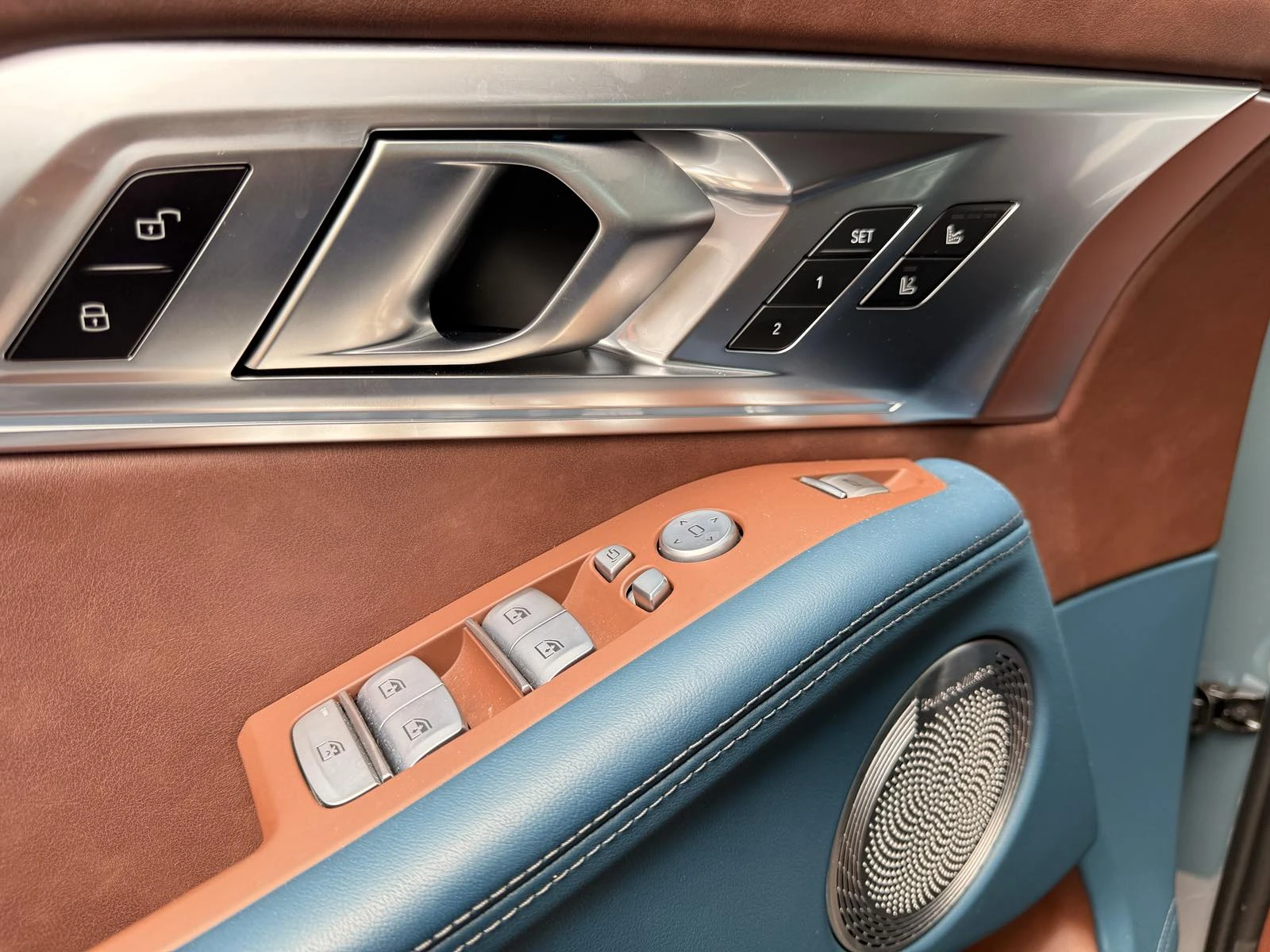 BMW XM | Mobile.bg   13