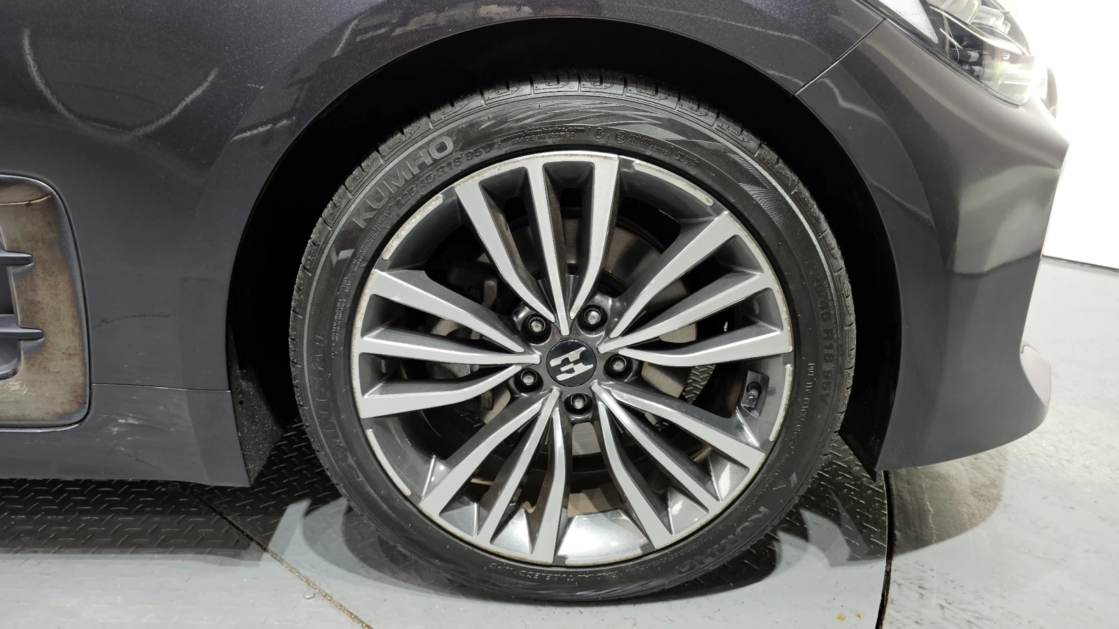 Kia Stinger 2.0T 2WD PLATINUM - изображение 5