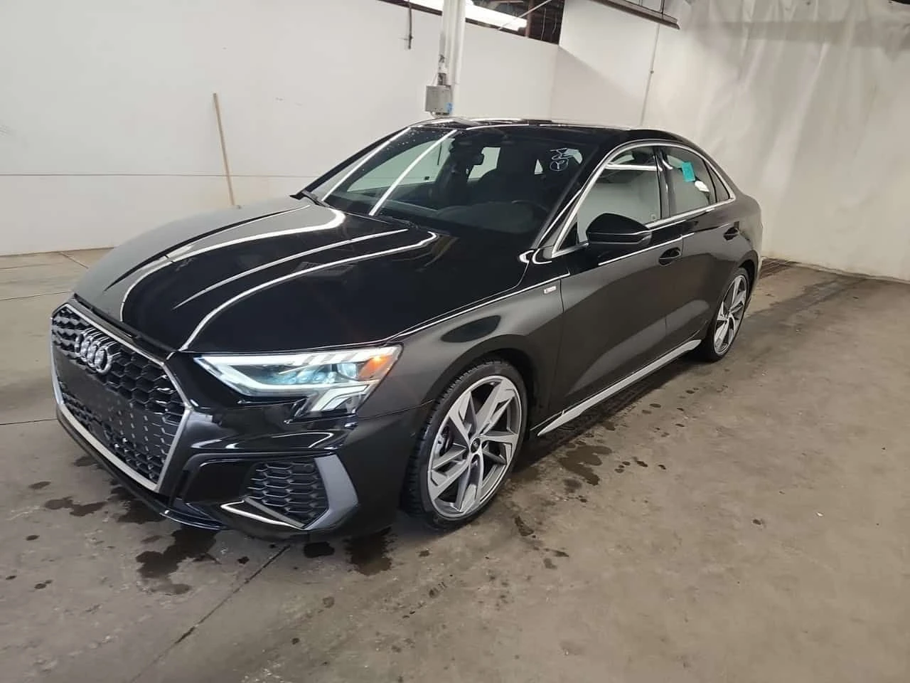 Audi A3 ПАНОРАМА* АМБИЕНТНО ОСВЕТЛЕНИЕ* КАРФАКС* 