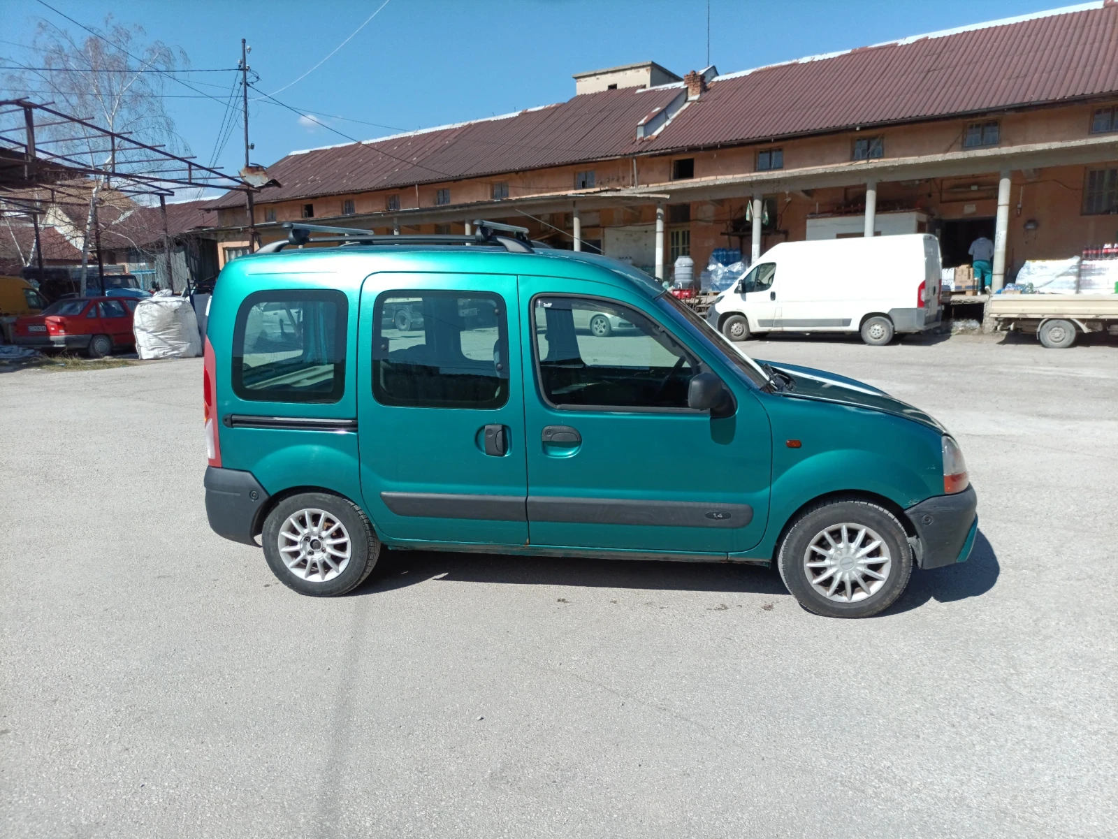 Renault Kangoo 1.4 LPG, снимка 3 - Автомобили и джипове - 53813907