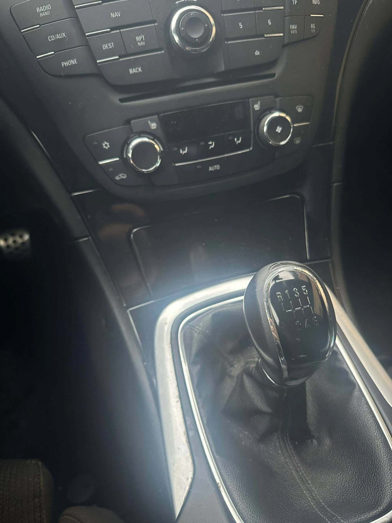 Opel Insignia 2.0, снимка 4 - Автомобили и джипове - 54248302