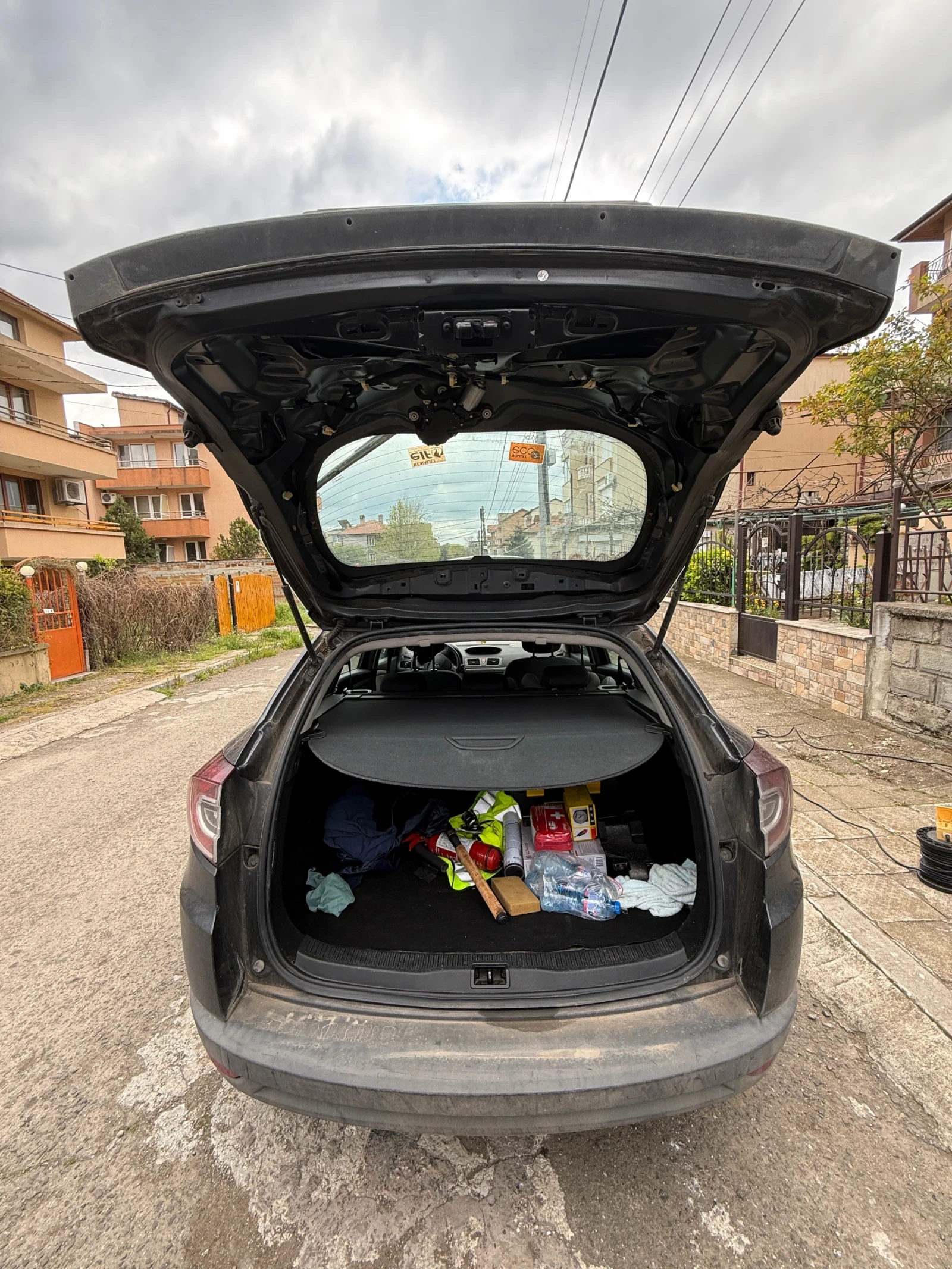 Renault Megane, снимка 15 - Автомобили и джипове - 54352540