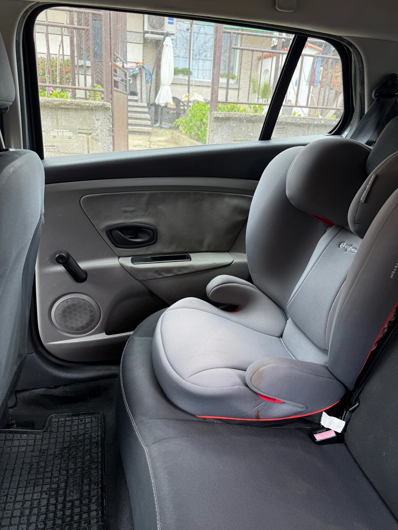 Renault Megane, снимка 5 - Автомобили и джипове - 54352540