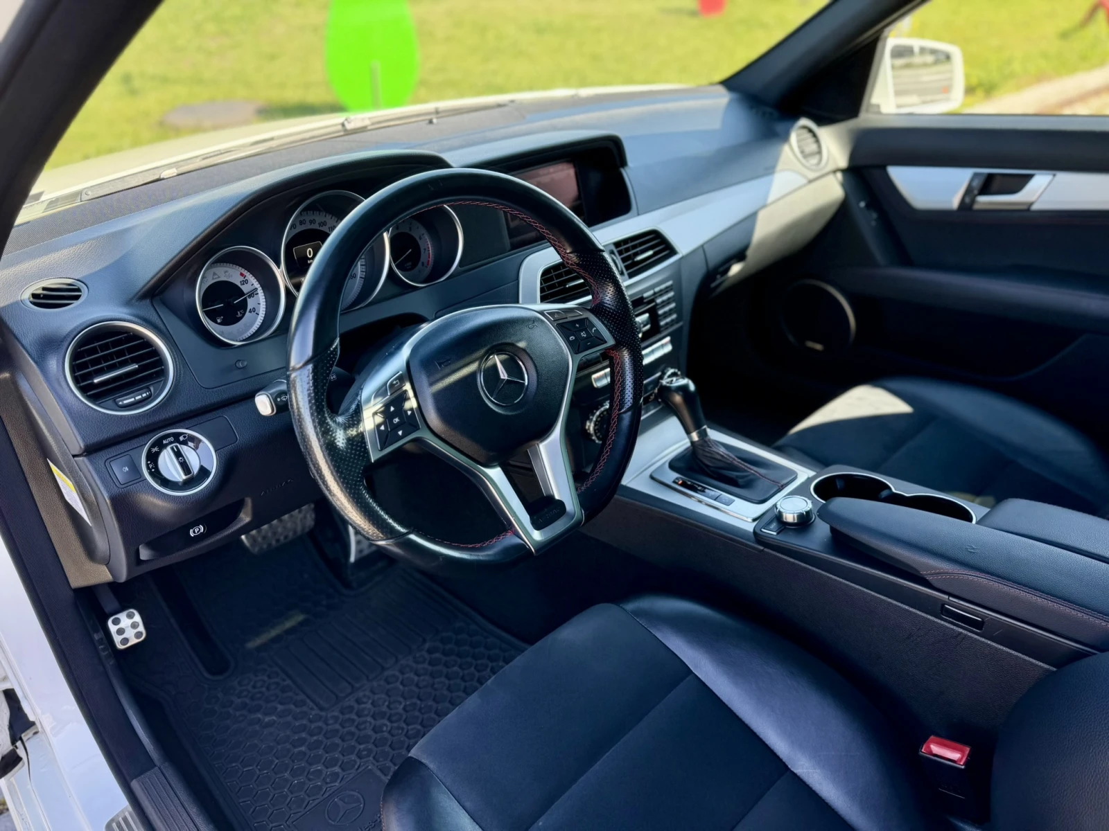 Mercedes-Benz C 350 AMG Sport Plus Package, снимка 6 - Автомобили и джипове - 54398801