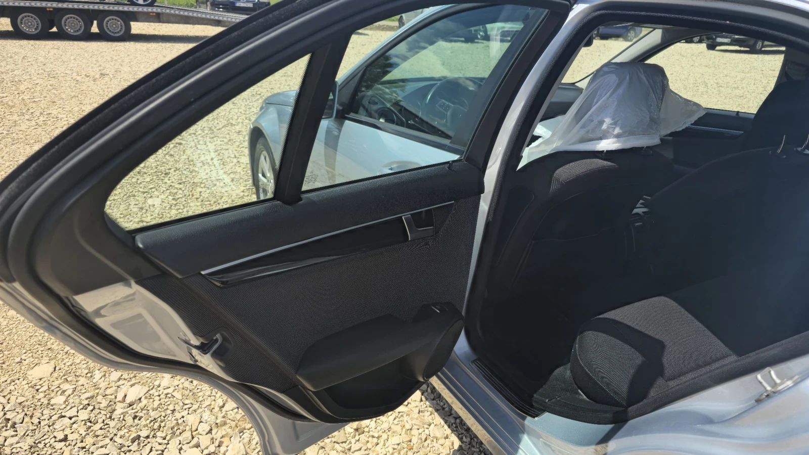 Mercedes-Benz C 200 2.1 CDI, снимка 14 - Автомобили и джипове - 54574830