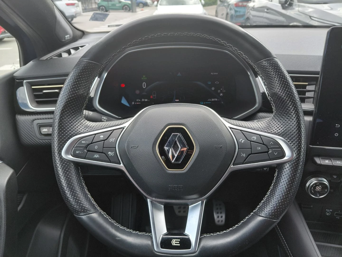 Renault Captur 1.6 E-Tech Full Hybrid 145k.c., снимка 10 - Автомобили и джипове - 55059278
