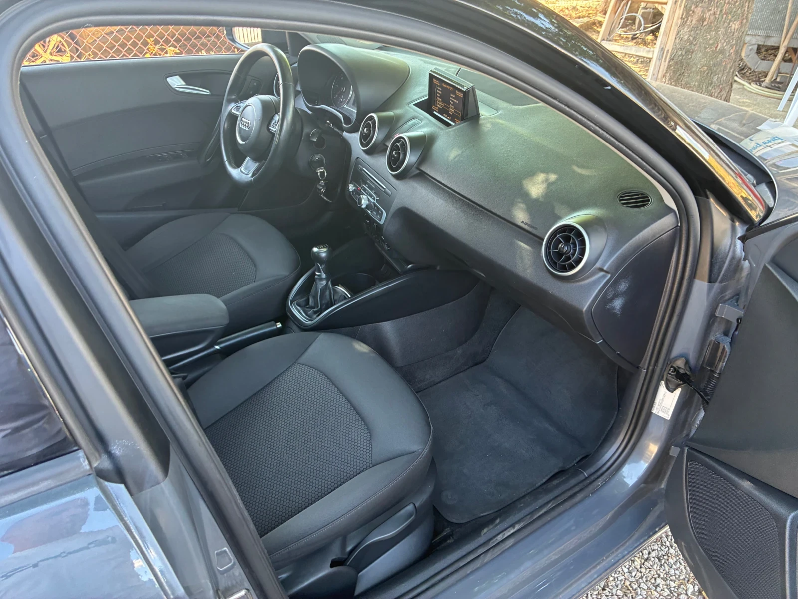 Audi A1 1.4TDI EVRO 6, снимка 14 - Автомобили и джипове - 55196623