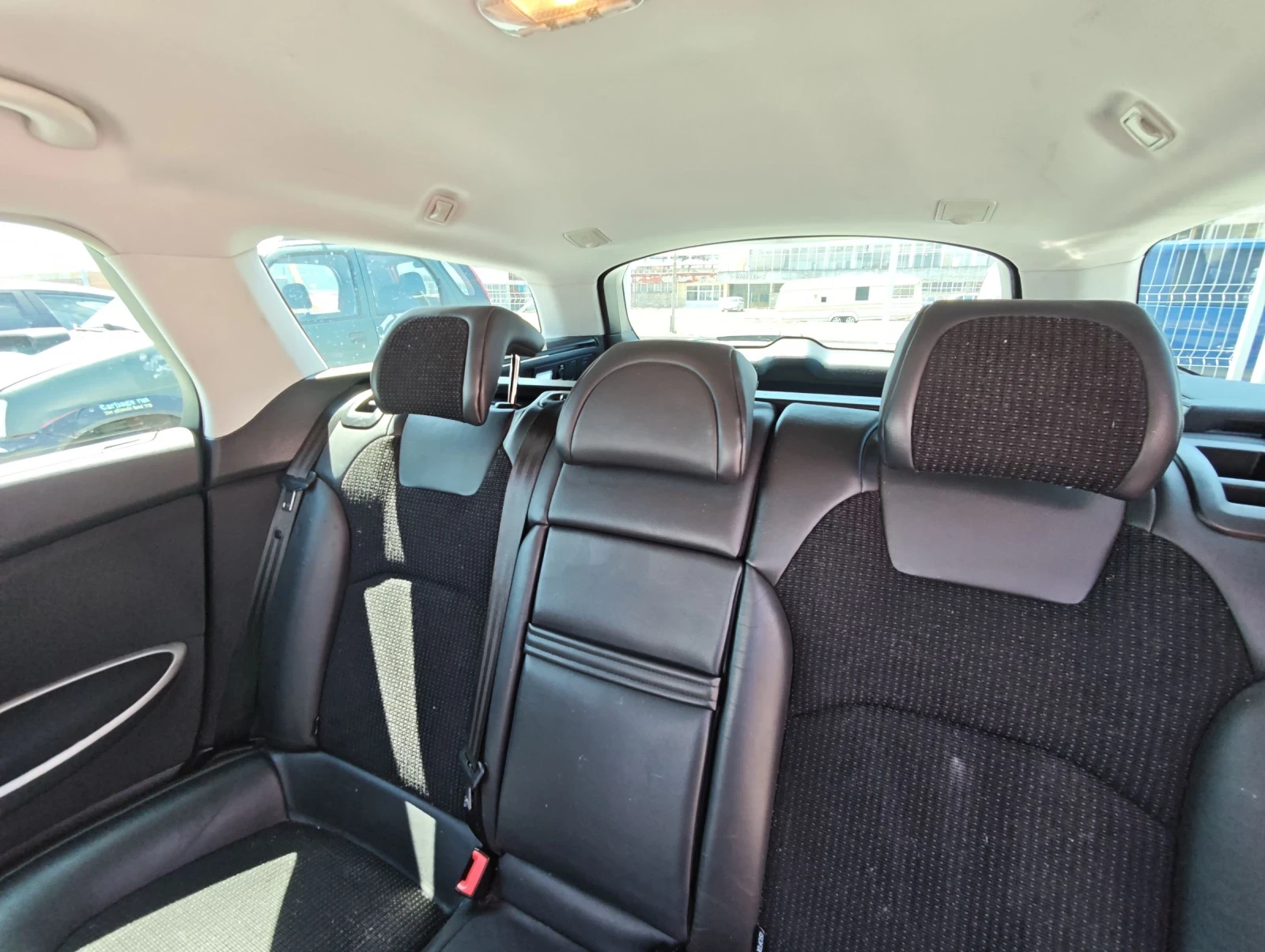 Citroen C5 2.0i, снимка 11 - Автомобили и джипове - 55459730