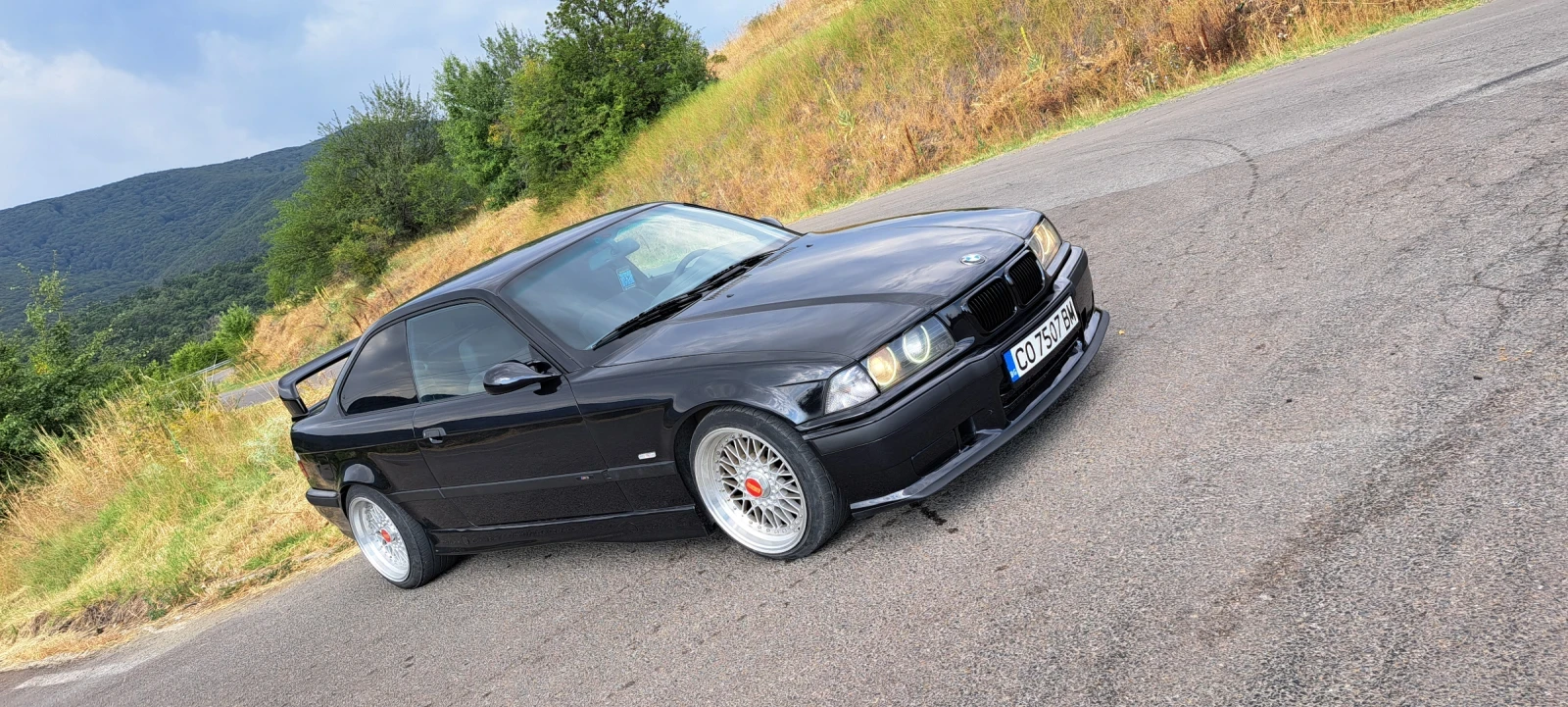 BMW 323, снимка 2 - Автомобили и джипове - 55526018