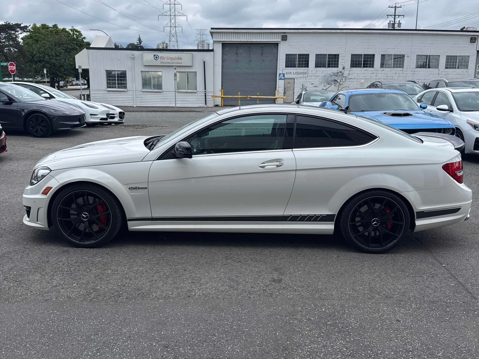 Mercedes-Benz C 63 AMG * CARFAX * ОПЦИЯ ЗА ФИНАНСИРАНЕ, снимка 2 - Автомобили и джипове - 55886294