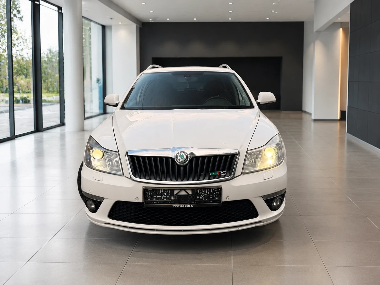 Skoda Octavia vRS 2.0TDI DSG, снимка 3 - Автомобили и джипове - 55953054