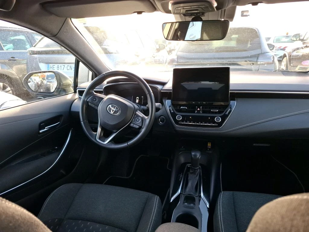 Toyota Corolla TS facelift Hybrid 140hp 2023 e-CVT 143910km, снимка 6 - Автомобили и джипове - 56080550