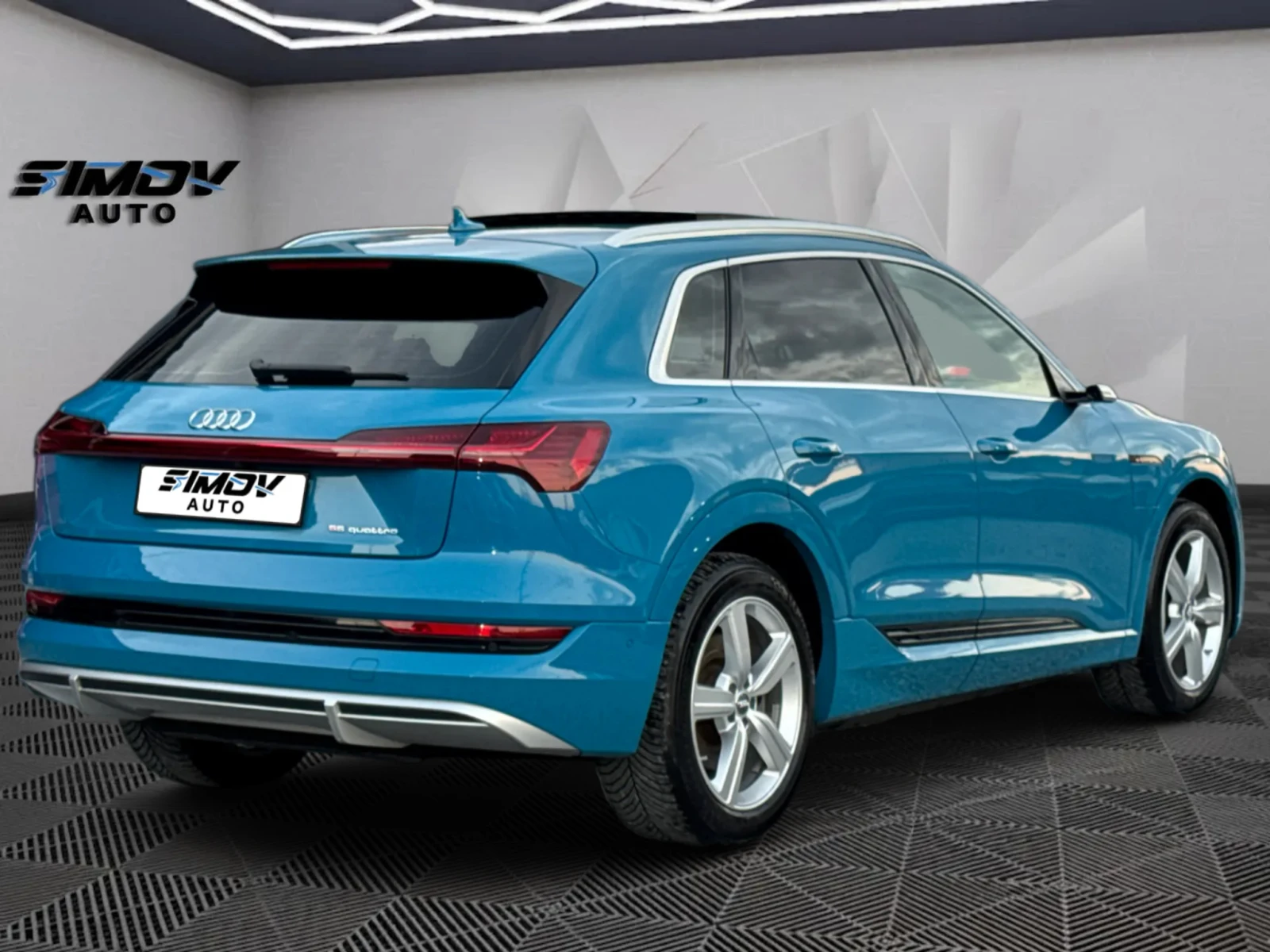 Audi E-Tron 55 S-LINE B&O ВИРТУАЛНИ ОГЛЕДАЛА HEAD-UP ПАНОРАМА, снимка 2 - Автомобили и джипове - 56258360
