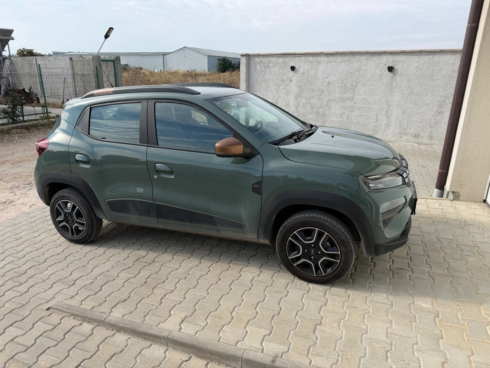 Dacia Spring, снимка 6 - Автомобили и джипове - 56666054