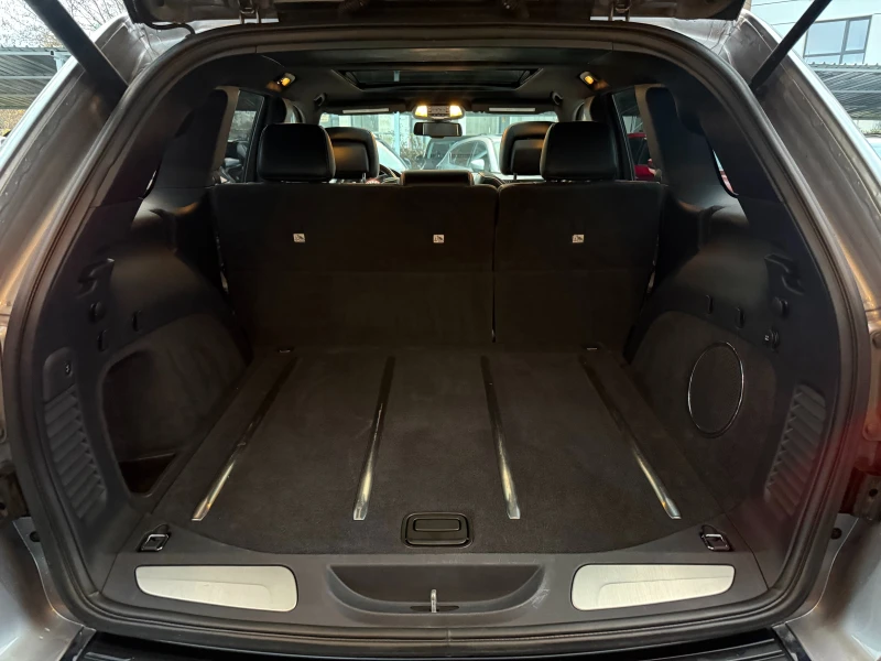 Jeep Grand cherokee OVERLAND, снимка 16 - Автомобили и джипове - 52490692