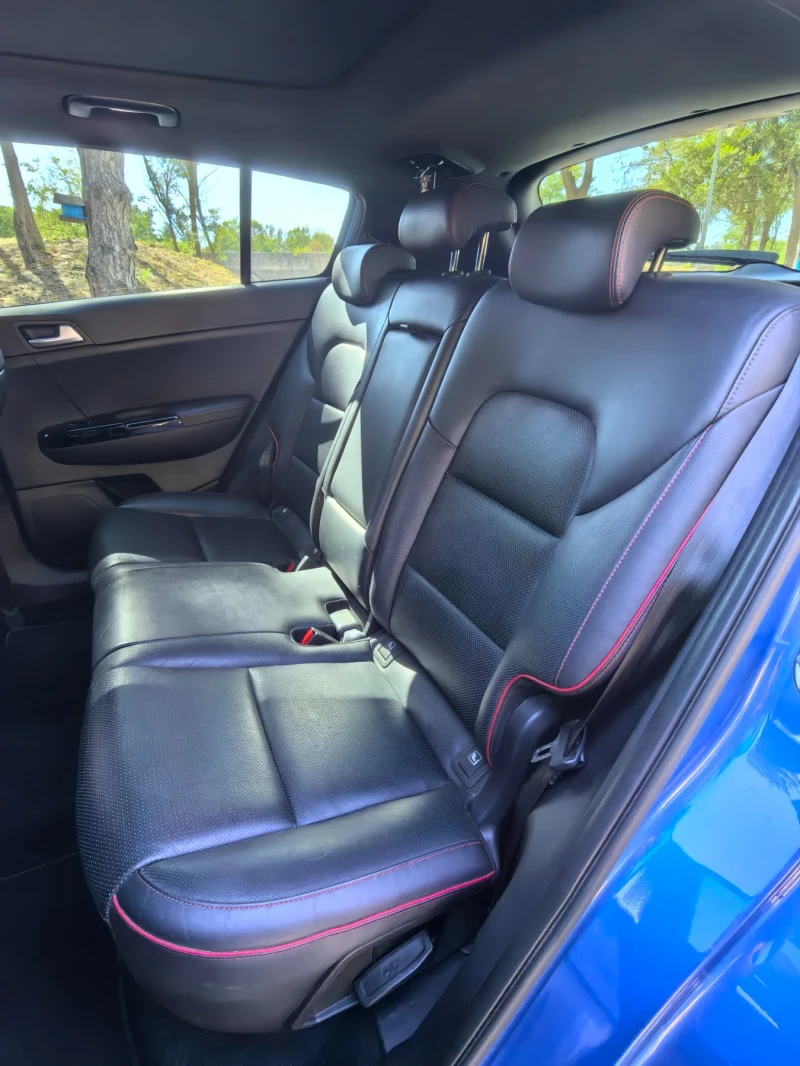 Kia Sportage, снимка 11 - Автомобили и джипове - 52868519