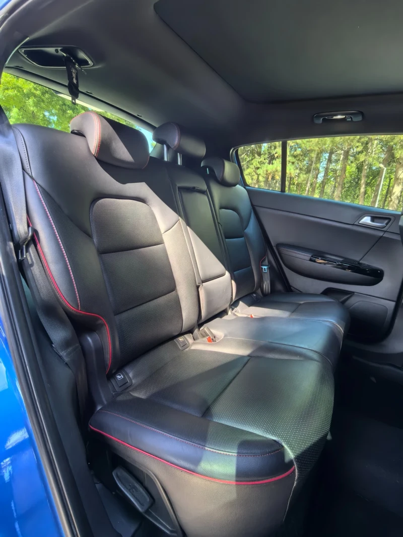 Kia Sportage, снимка 10 - Автомобили и джипове - 52868519