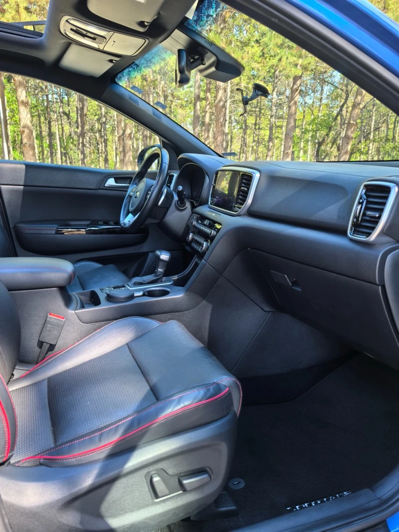 Kia Sportage, снимка 12 - Автомобили и джипове - 52868519