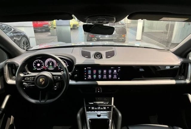 Porsche Cayenne E-HYBRID/FACELIFT/BOSE/LIFT/PANO/360/MATRIX/, снимка 13 - Автомобили и джипове - 53153513