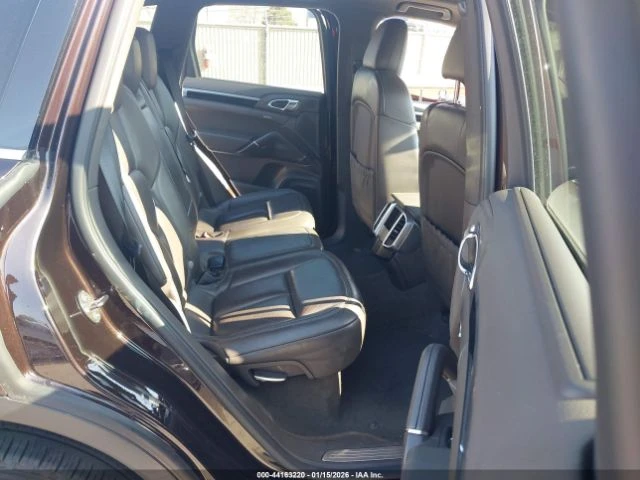 Porsche Cayenne PREMIUM* 4x4* ОбДУХВАНЕ* Камера* Подгрев* ПАМЕТ* , снимка 11 - Автомобили и джипове - 53216633