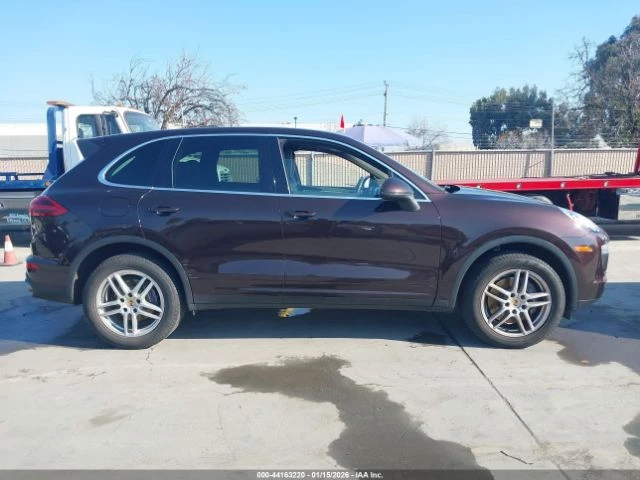 Porsche Cayenne PREMIUM* 4x4* ОбДУХВАНЕ* Камера* Подгрев* ПАМЕТ*  - изображение 3