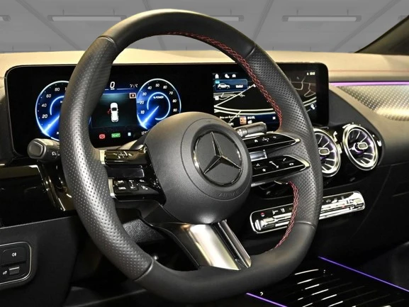 Mercedes-Benz EQA 350 4Matic = AMG Line = Advanced Plus Гаранция, снимка 6 - Автомобили и джипове - 53607189