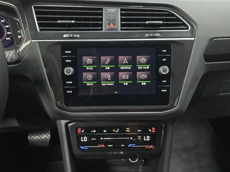 VW Tiguan 2.0 TDI Premium| 150к.с.| ВКЛ.ТЕХНОТЕСТ, снимка 13 - Автомобили и джипове - 55650472