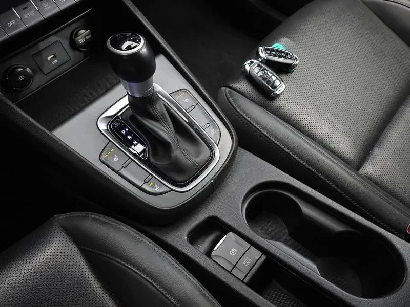 Hyundai Kona, снимка 17 - Автомобили и джипове - 56687881