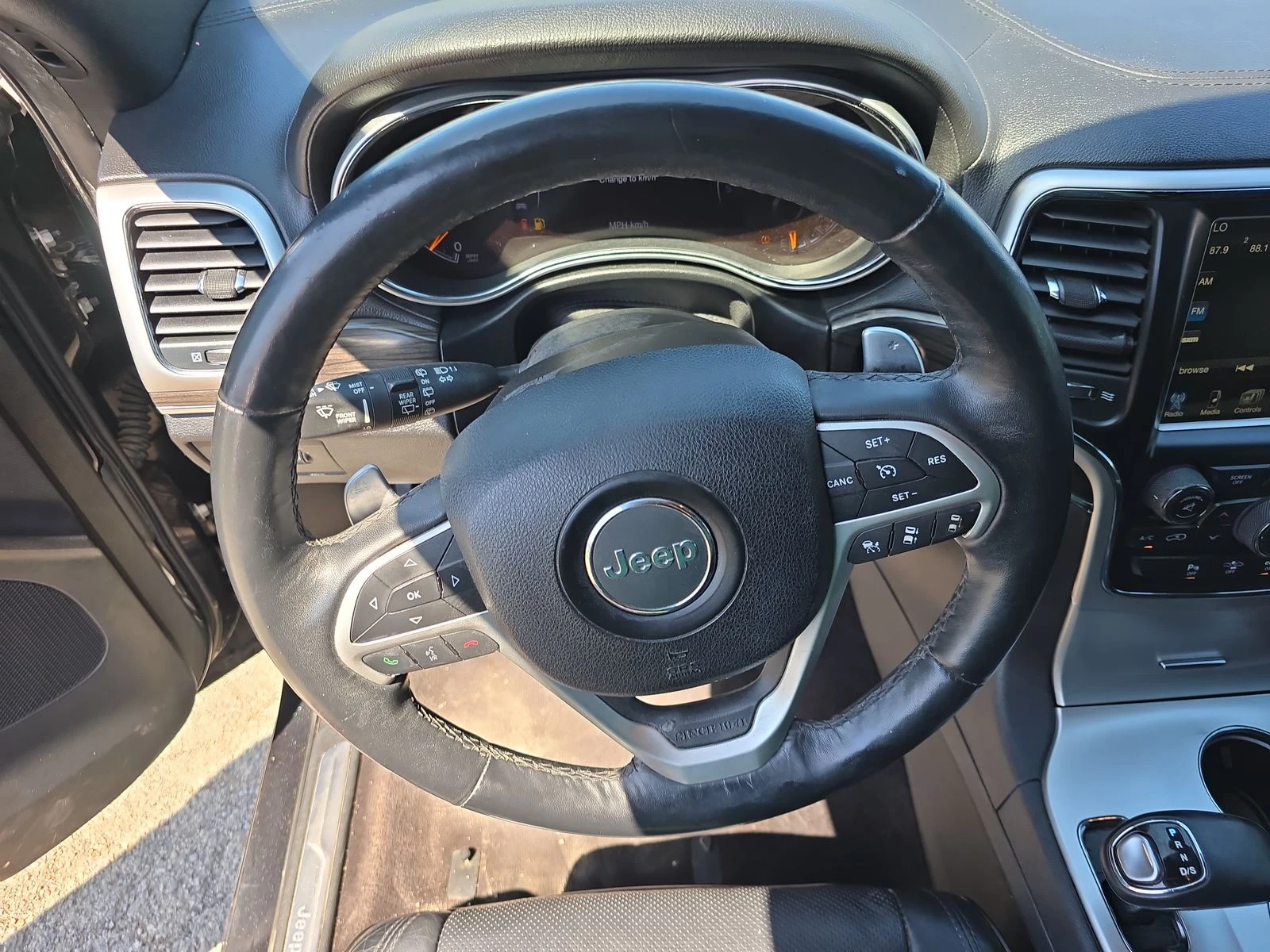 Jeep Grand cherokee High Altitude 5.7 Обдух* Дистроник* 8ZF* Пано*  - изображение 8