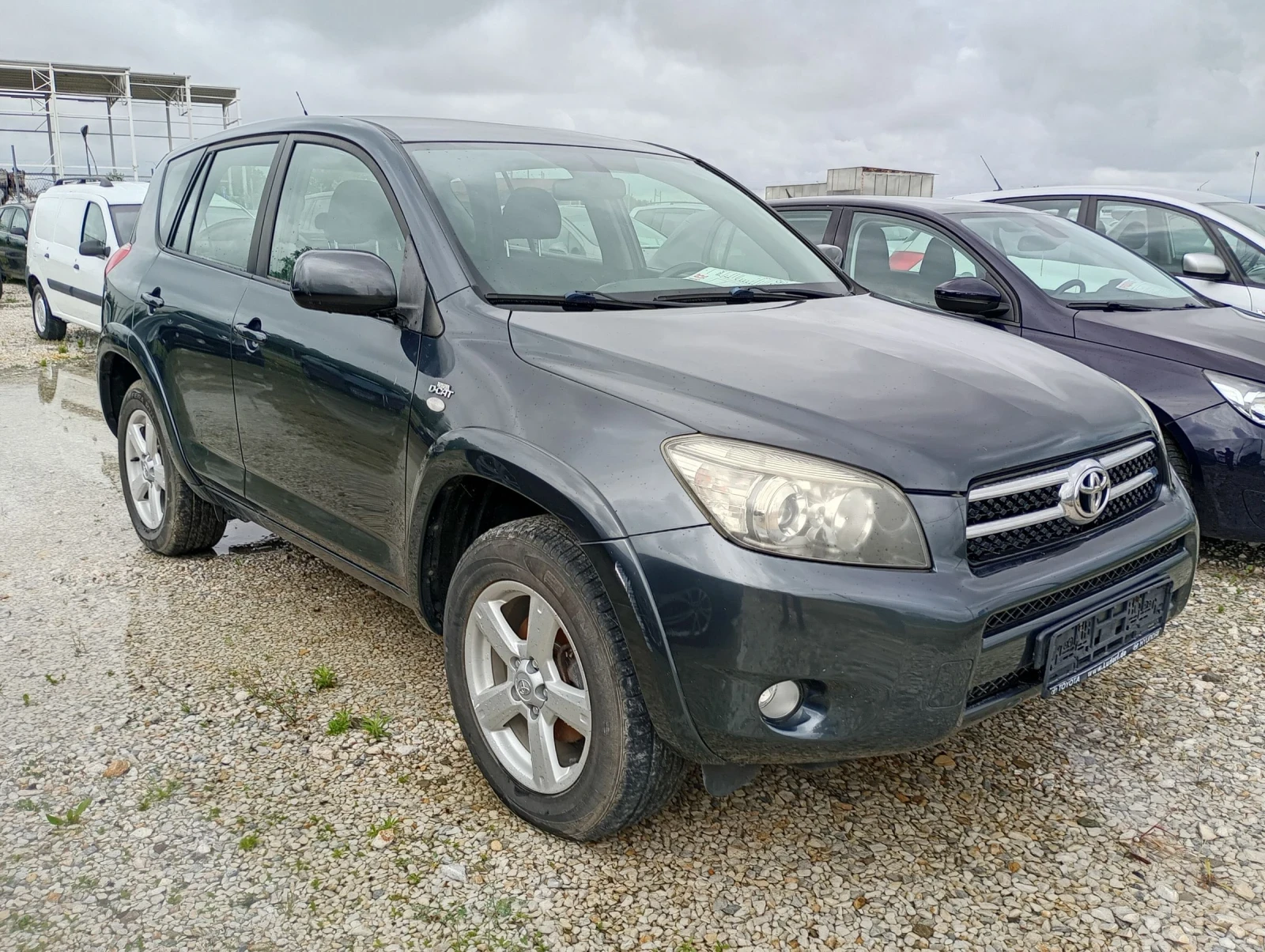 Toyota Rav4 2.2 - изображение 3