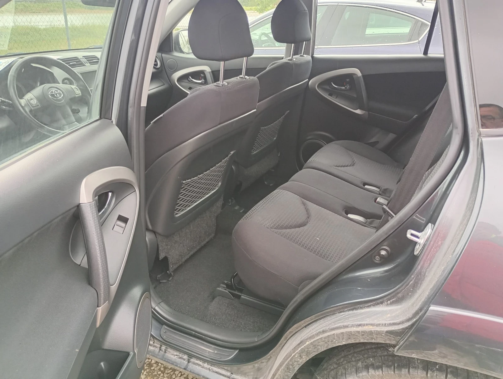 Toyota Rav4 2.2 - изображение 9