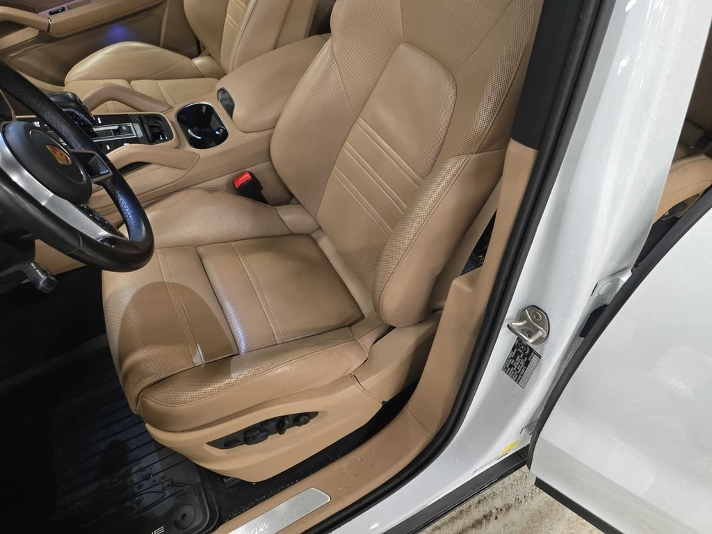 Porsche Cayenne AWD 2023* CARFAX * ��� ������������ ������ | Mobile.bg � ����������� 12