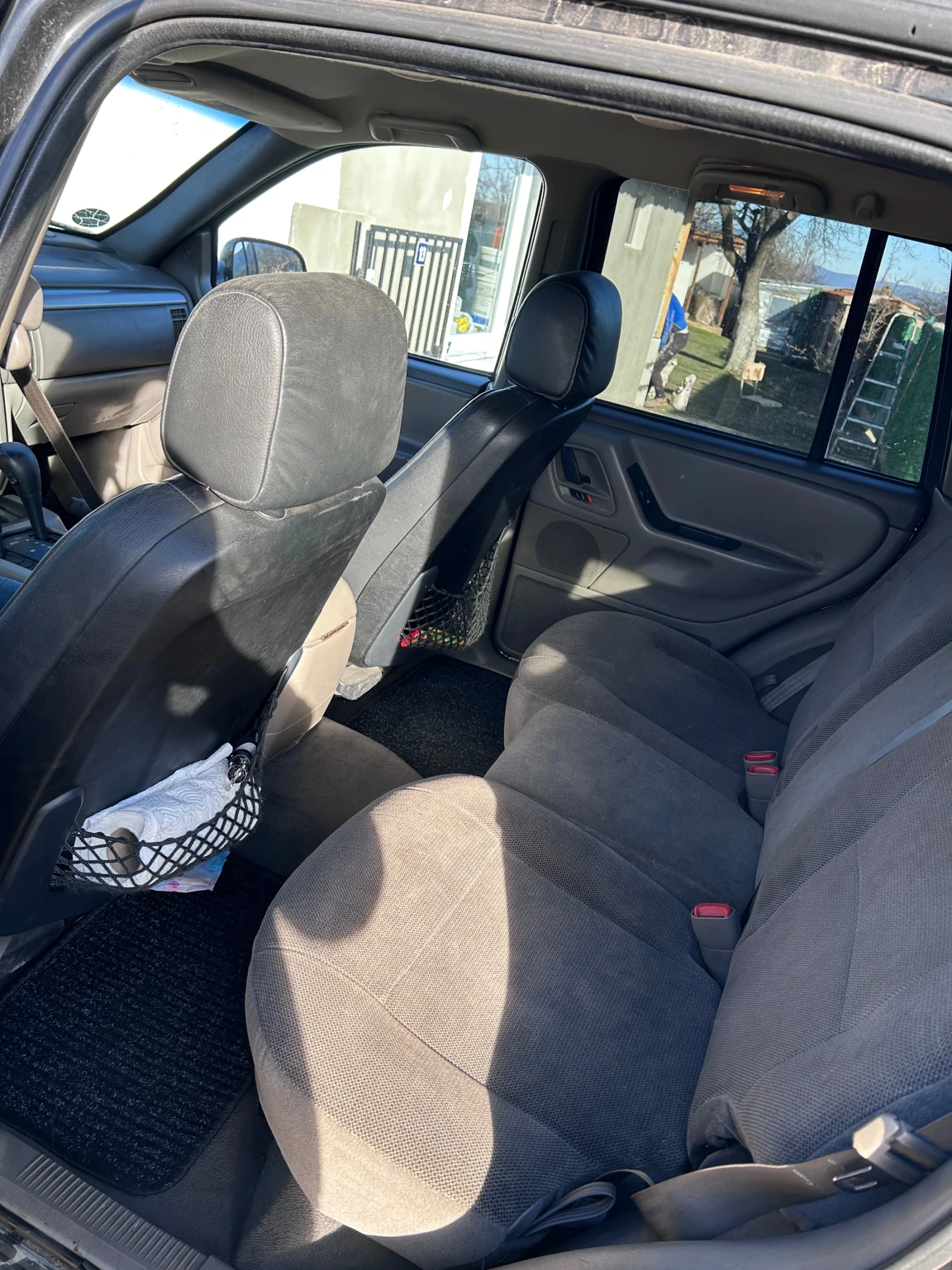 Jeep Grand cherokee 4.0I - изображение 9