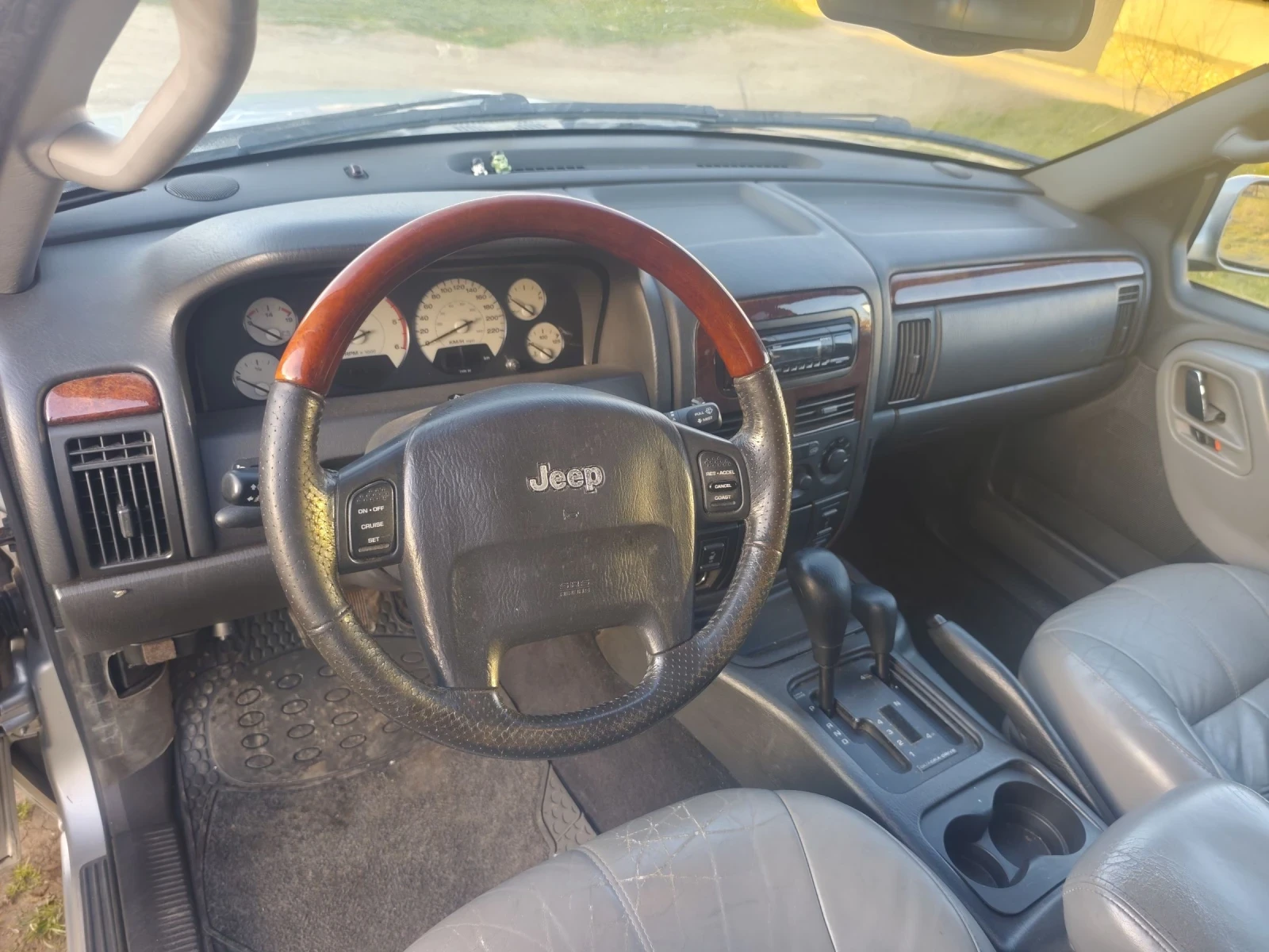 Jeep Grand cherokee 2.7 CRD, снимка 8 - Автомобили и джипове - 53815898