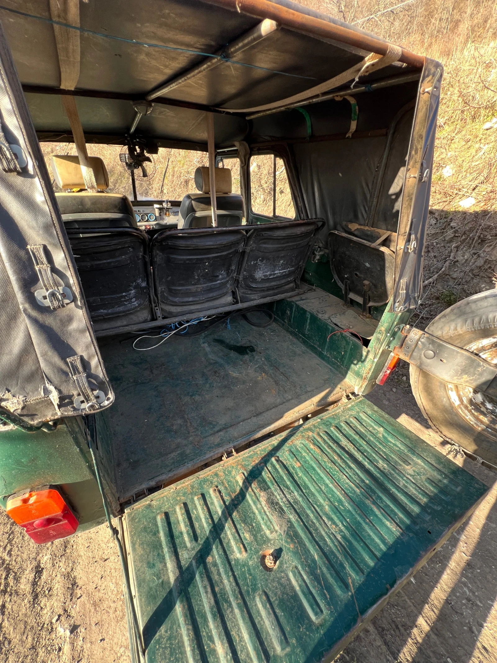 Uaz 469 2.4 Gaz , снимка 11 - Автомобили и джипове - 53918391