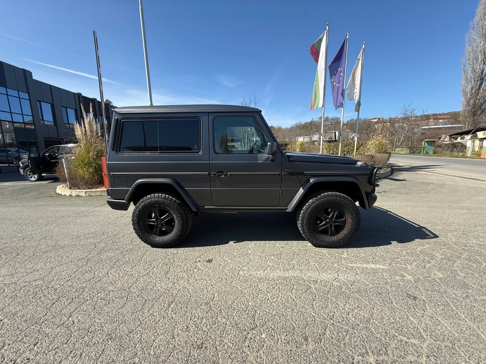 Mercedes-Benz G 300 Газ/Бензин, снимка 2 - Автомобили и джипове - 53925993