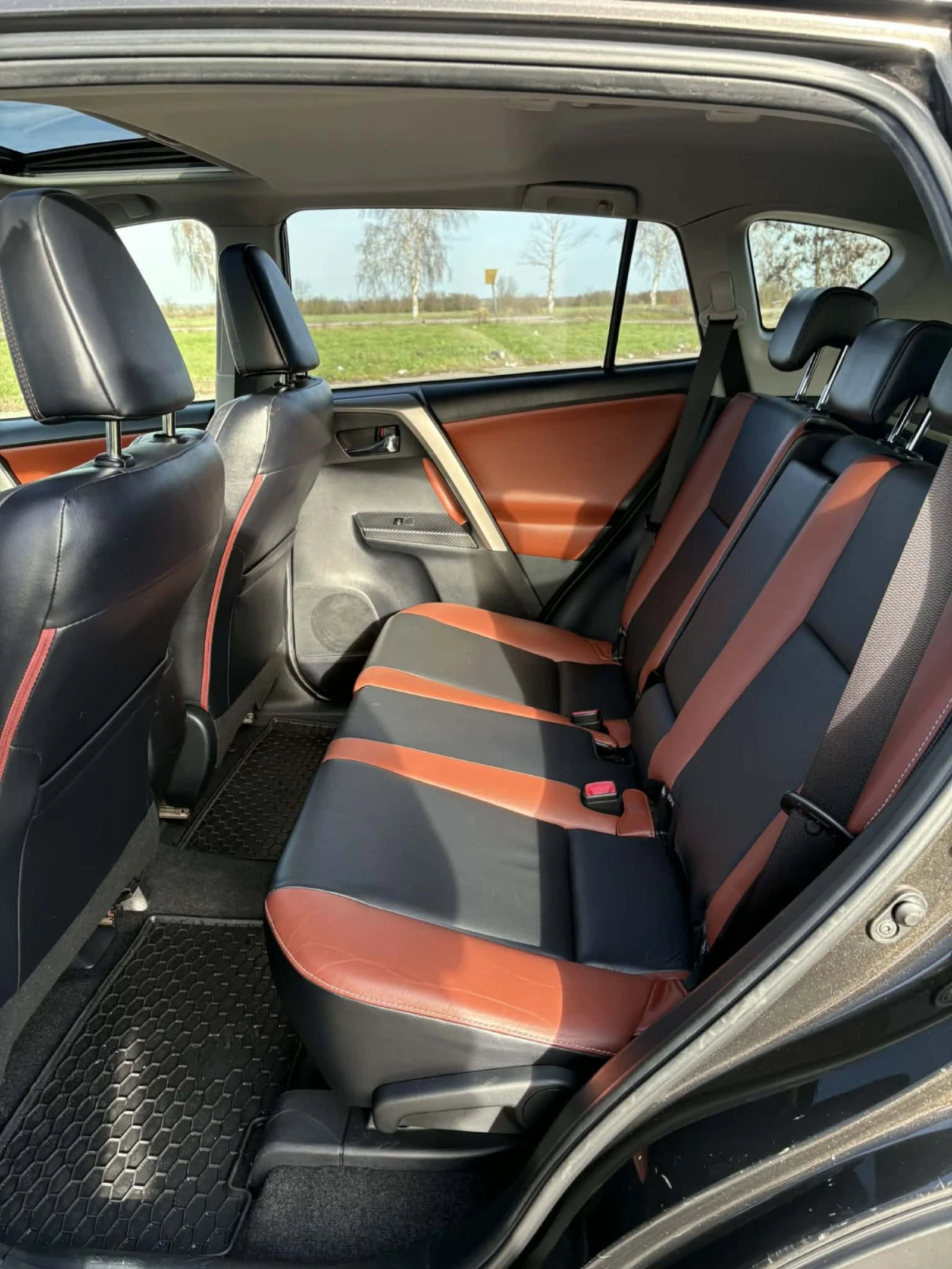 Toyota Rav4, снимка 12 - Автомобили и джипове - 54806451