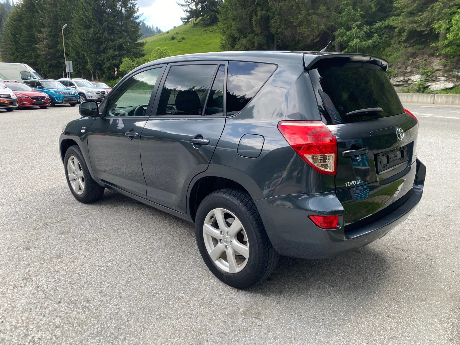 Toyota Rav4 CROSSOVER* 2.2D4D* ИТАЛИЯ* 3 КЛЮЧА* РЕАЛНИ КМ!, снимка 4 - Автомобили и джипове - 54809945