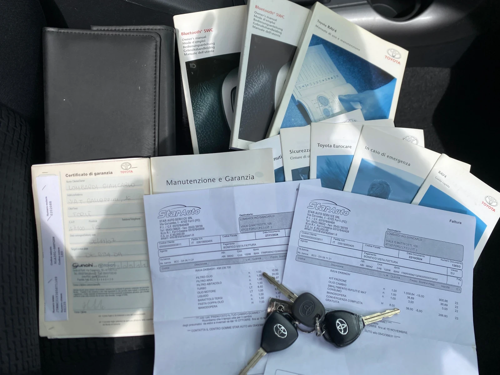 Toyota Rav4 CROSSOVER* 2.2D4D* ИТАЛИЯ* 3 КЛЮЧА* РЕАЛНИ КМ!, снимка 16 - Автомобили и джипове - 54809945