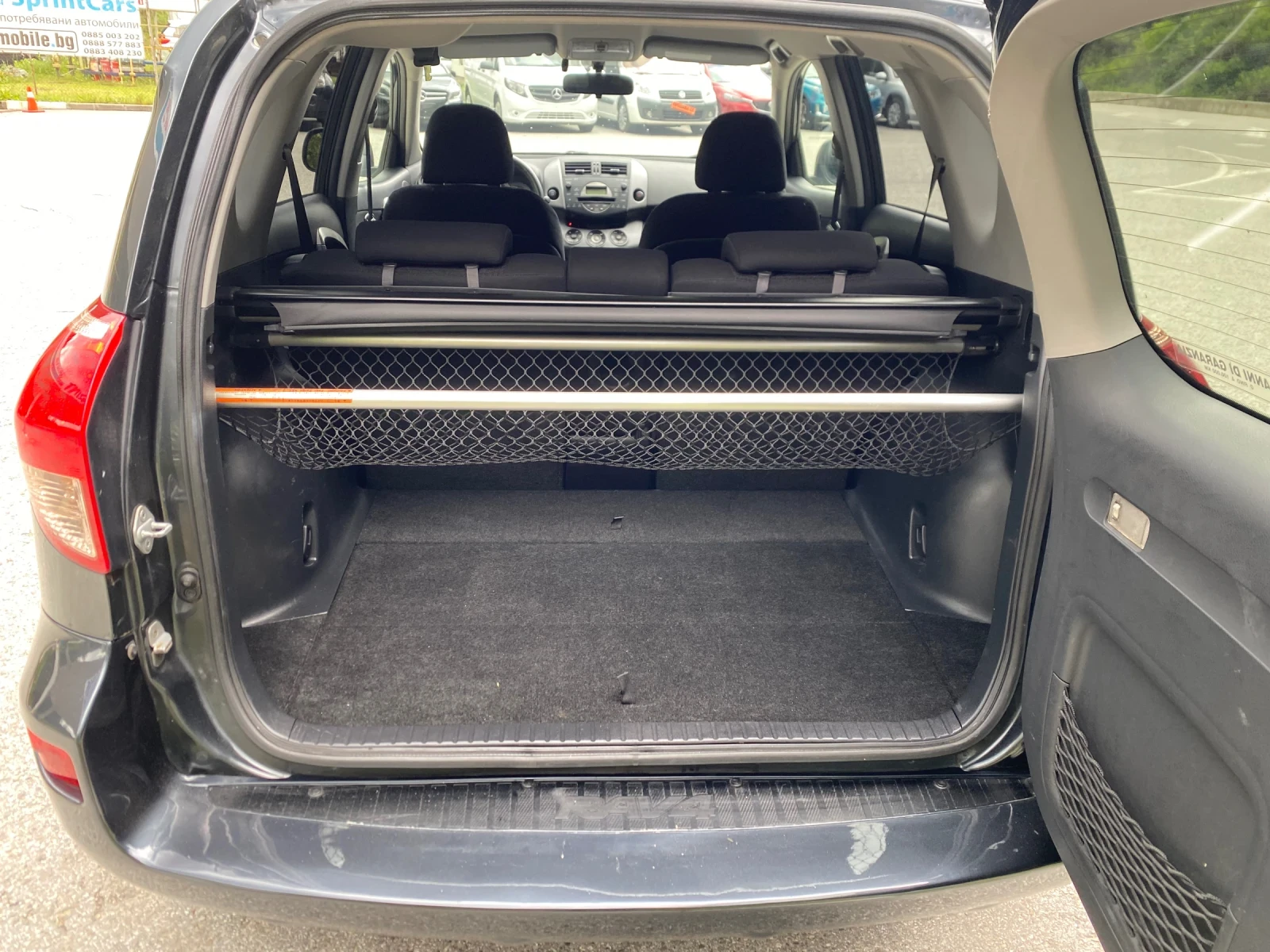 Toyota Rav4 CROSSOVER* 2.2D4D* ИТАЛИЯ* 3 КЛЮЧА* РЕАЛНИ КМ!, снимка 14 - Автомобили и джипове - 54809945