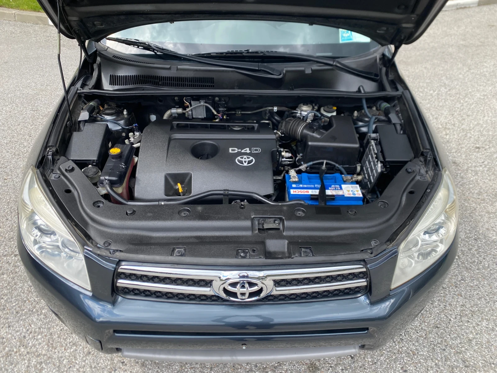 Toyota Rav4 CROSSOVER* 2.2D4D* ИТАЛИЯ* 3 КЛЮЧА* РЕАЛНИ КМ!, снимка 17 - Автомобили и джипове - 54809945